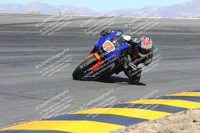 media/May-06-2024-Moto Forza (Mon) [[b33359f27d]]/1-Advanced/Session 2 (Bowl)/